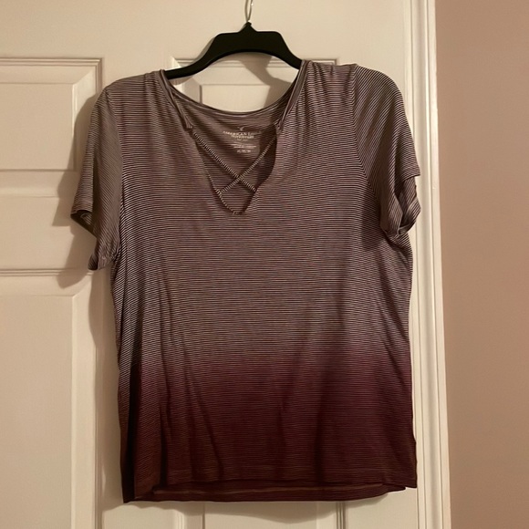 Size medium American Eagle top - Picture 1 of 1